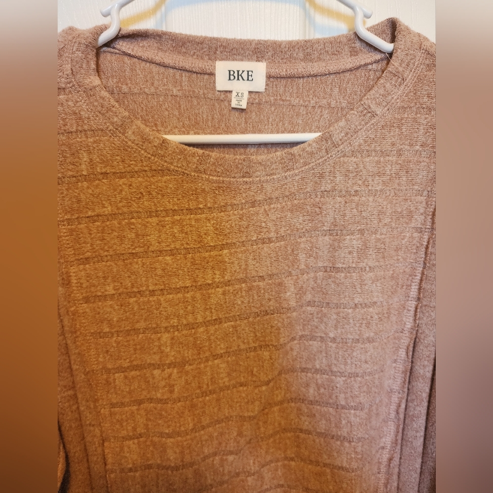 BKE Women's Textured Brown Sweater